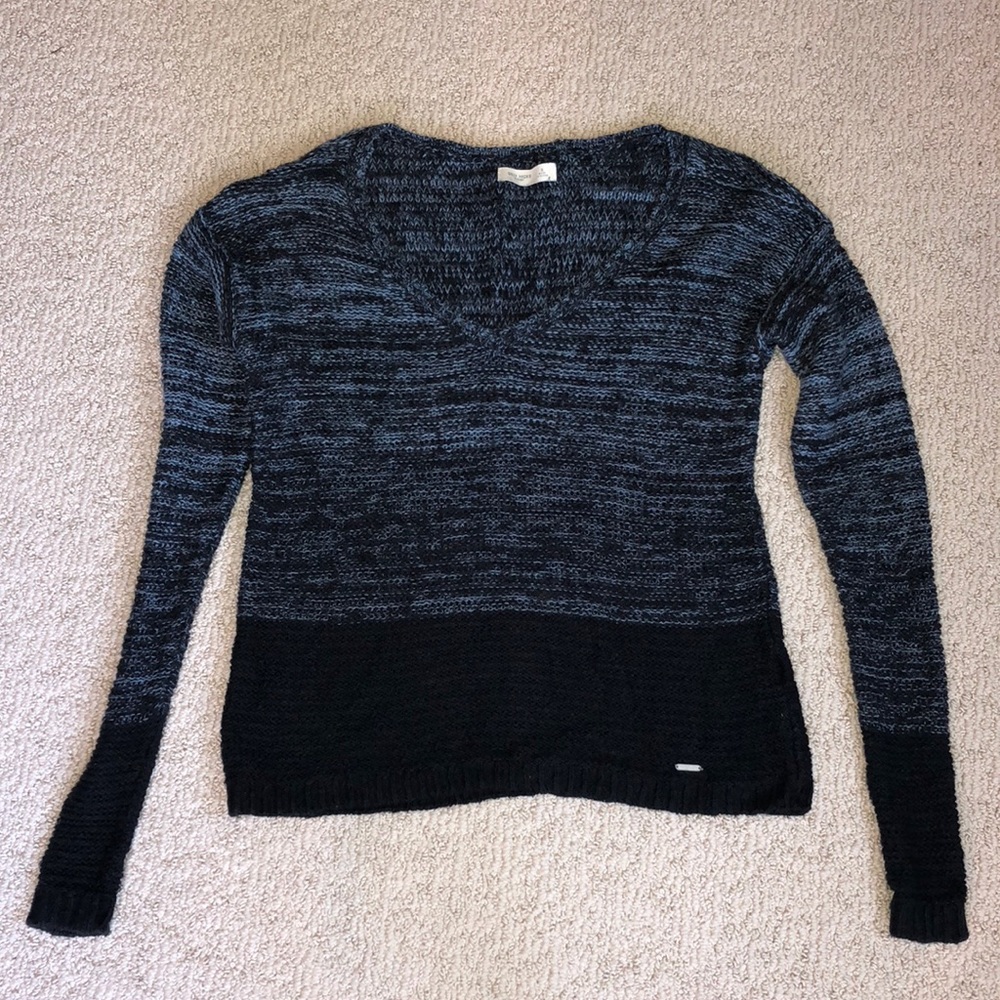 Gilly Hicks sweater